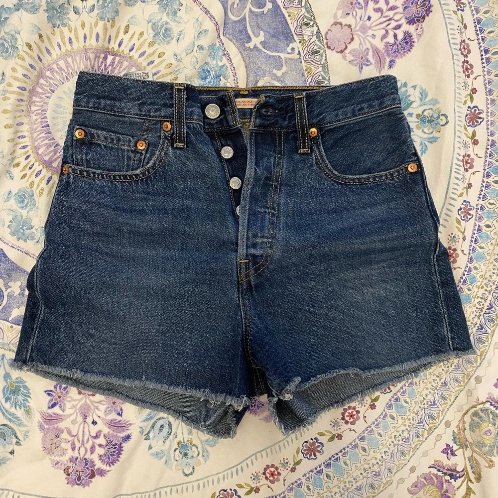 Levi's Ribcage Shorts